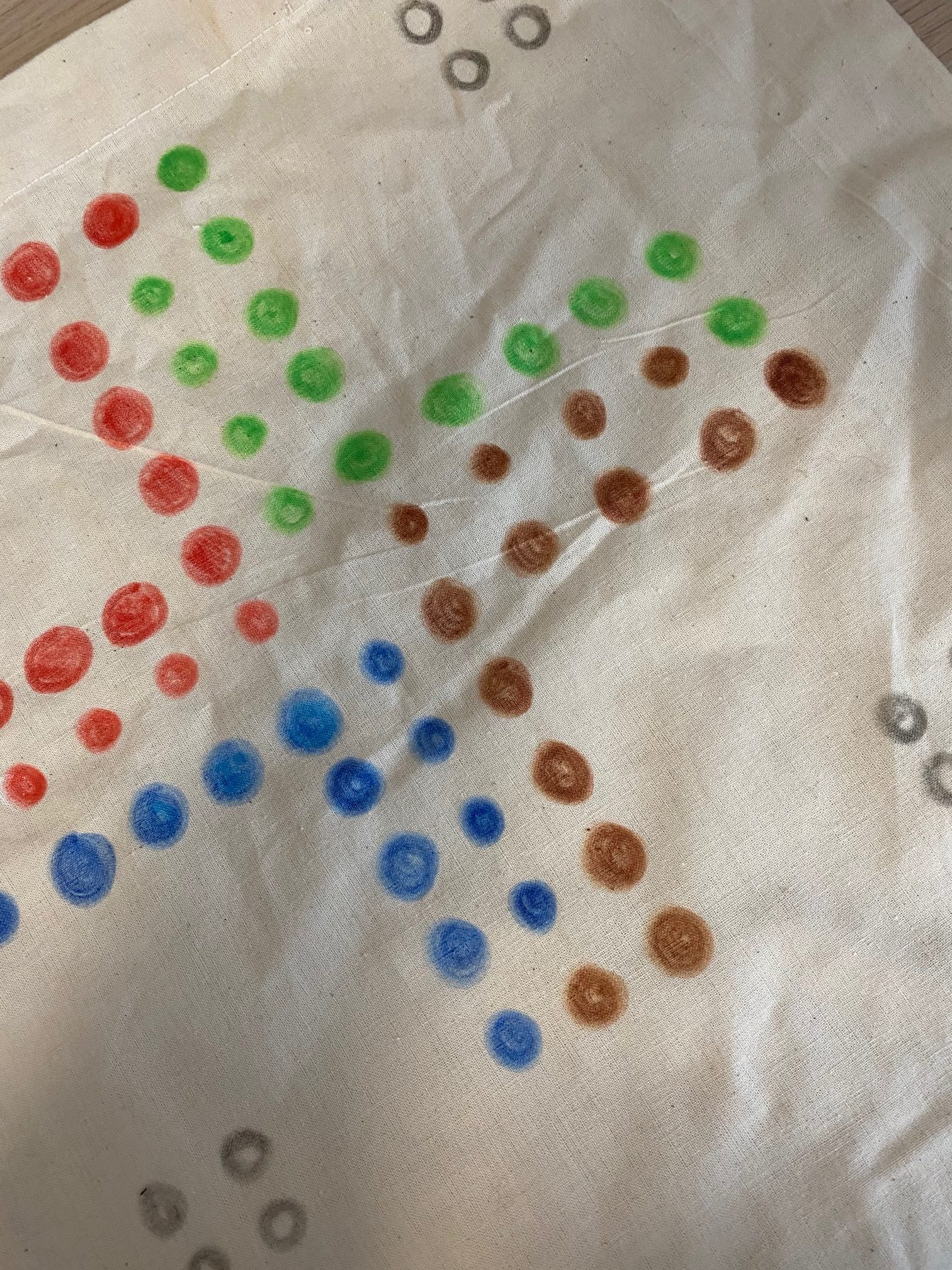 Baumwolltaschenspielset Titelbild Ein paar sternenförmige Plätzchen mit Mandeln